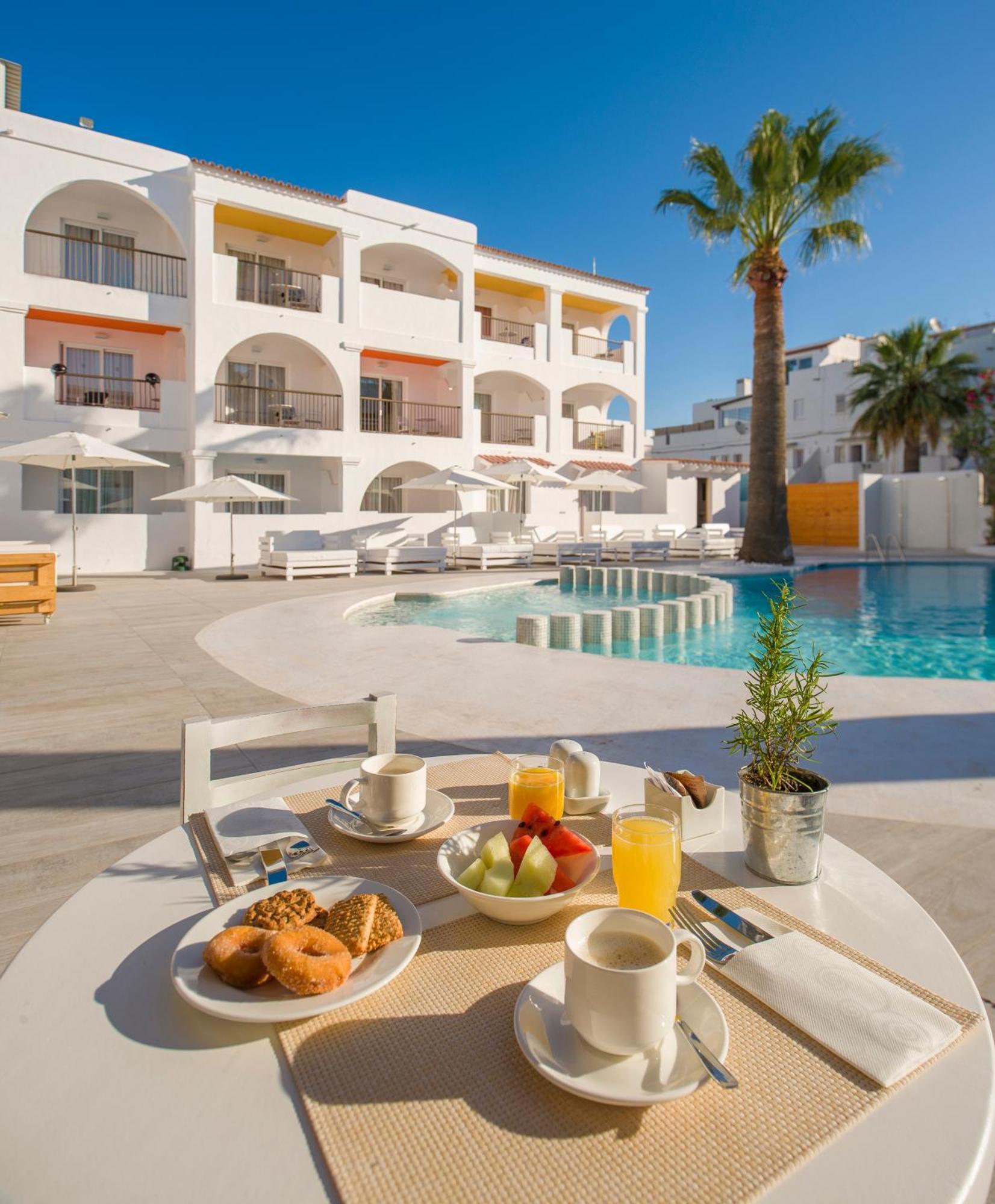 Hotel Vibra Bossa Flow - Adults Only Playa d'en Bossa Bagian luar foto